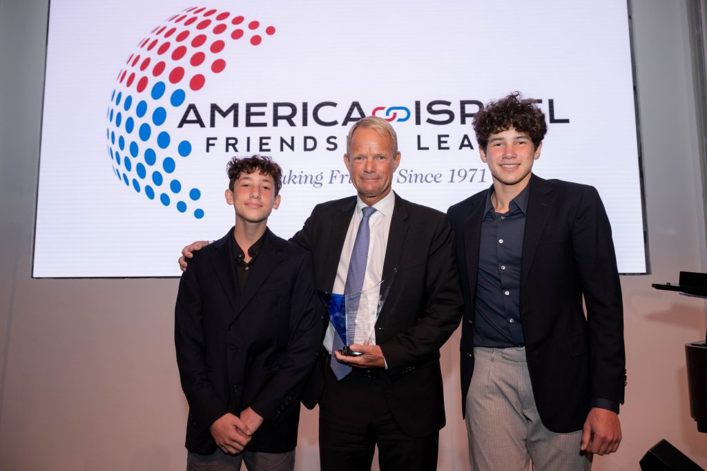 Kenneth J. Bialkin Award - Teva Pharmaceuticals - Kåre Schultz